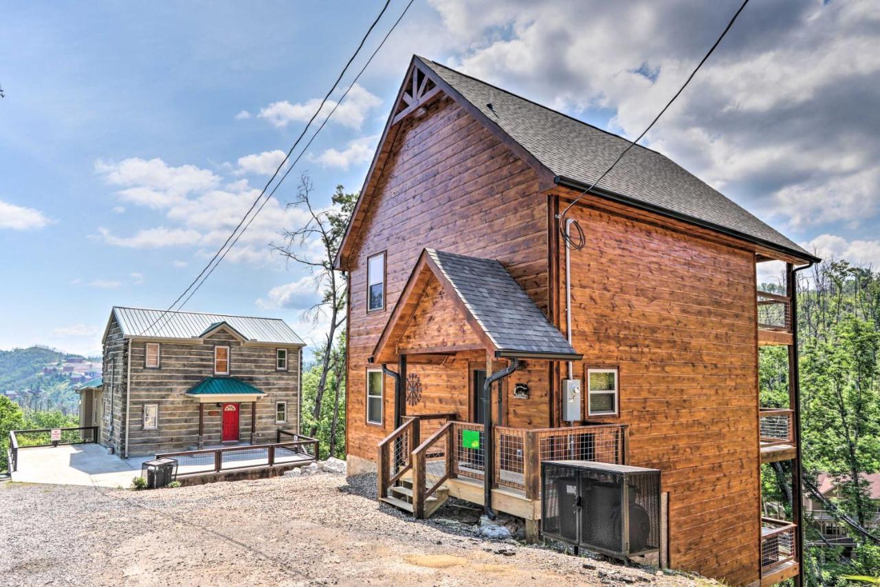 Modern Cabin With Hot Tub And Game Room In Gatlinburg! Exteriör bild